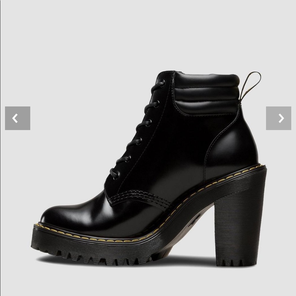Selling Dr. Martens PERSEPHONE